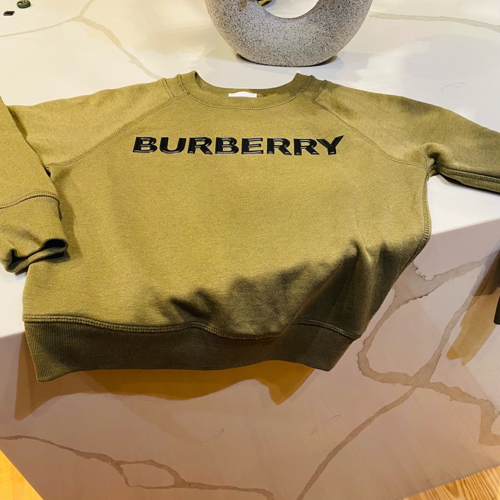 Children’s Burberry sweatshirt - Picture 2 of 4